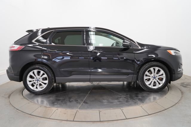 Used 2020 Ford Edge Titanium w/ Equipment Group 301A image 8
