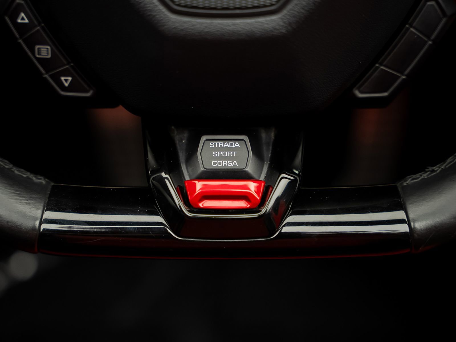 Used 2017 Lamborghini Huracan LP 610-4 image 43