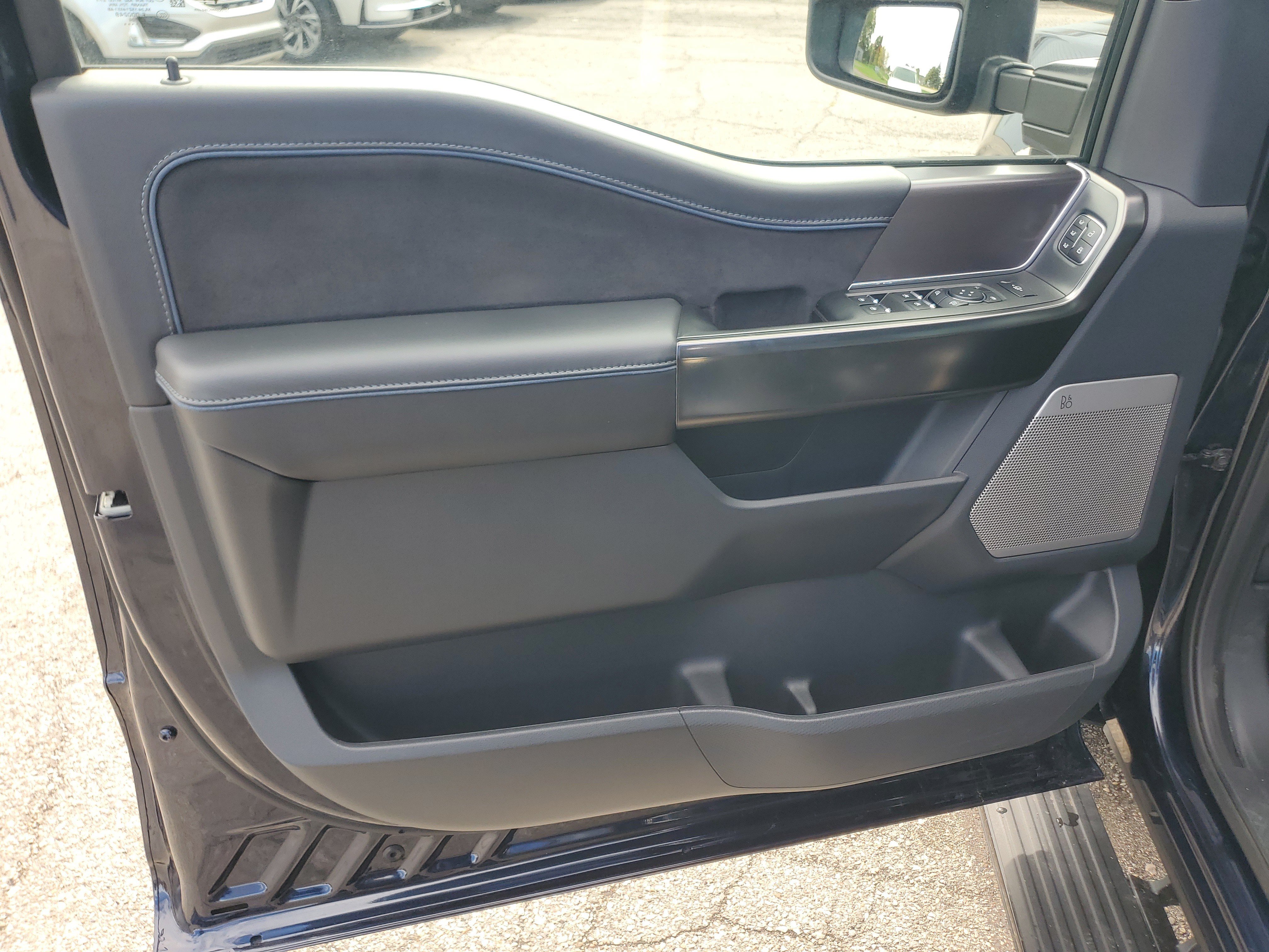 Used 2024 Ford F150 Platinum AWD/4WD image 10