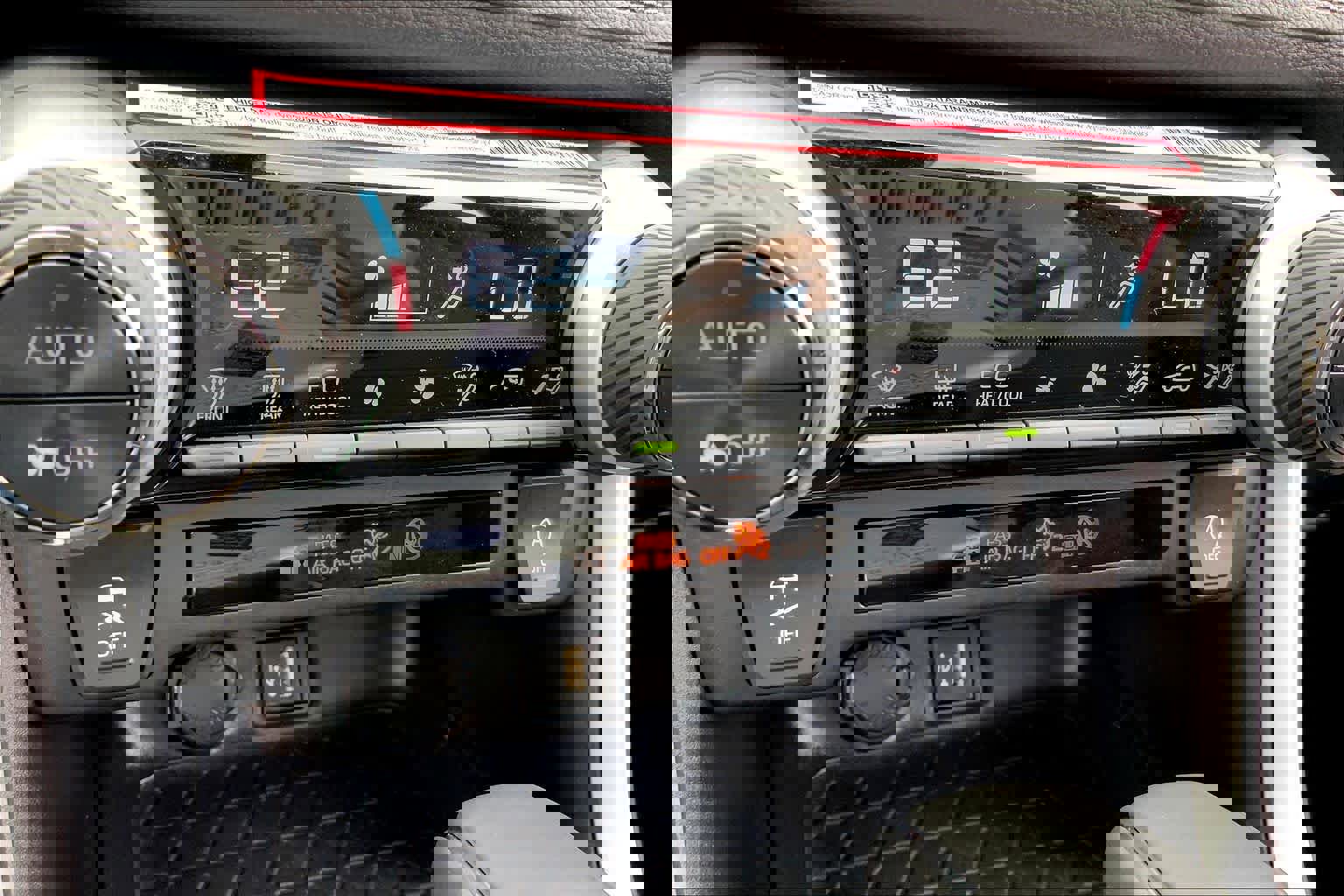 Used 2025 Toyota RAV4 XLE Premium image 33