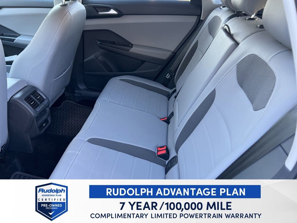 Used 2023 Volkswagen Taos SE w/ Black Wheel Package image 11