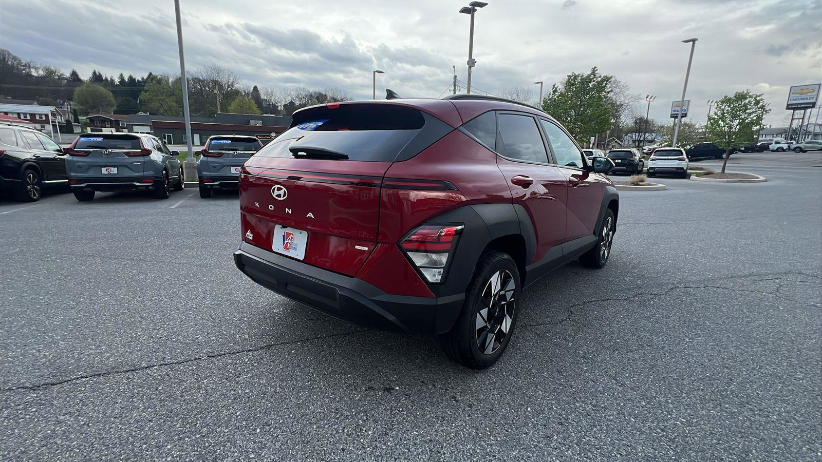 Used 2025 Hyundai Kona SEL image 4