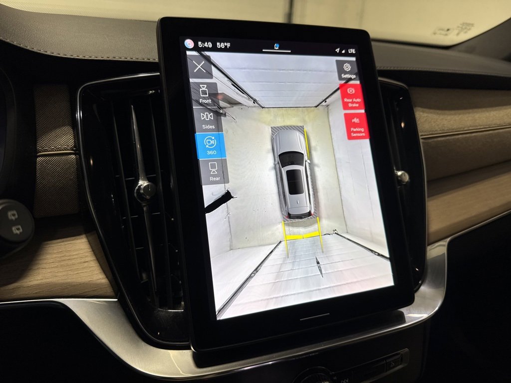 Used 2025 Volvo XC90 B6 Plus image 21