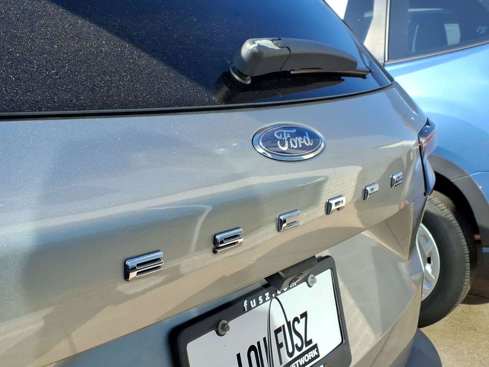 Used 2022 Ford Escape SE FWD image 30