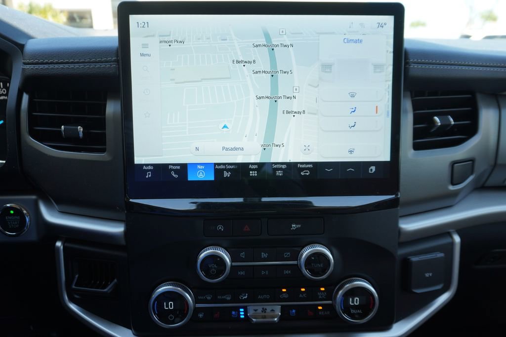 Used 2024 Ford Expedition XLT image 10