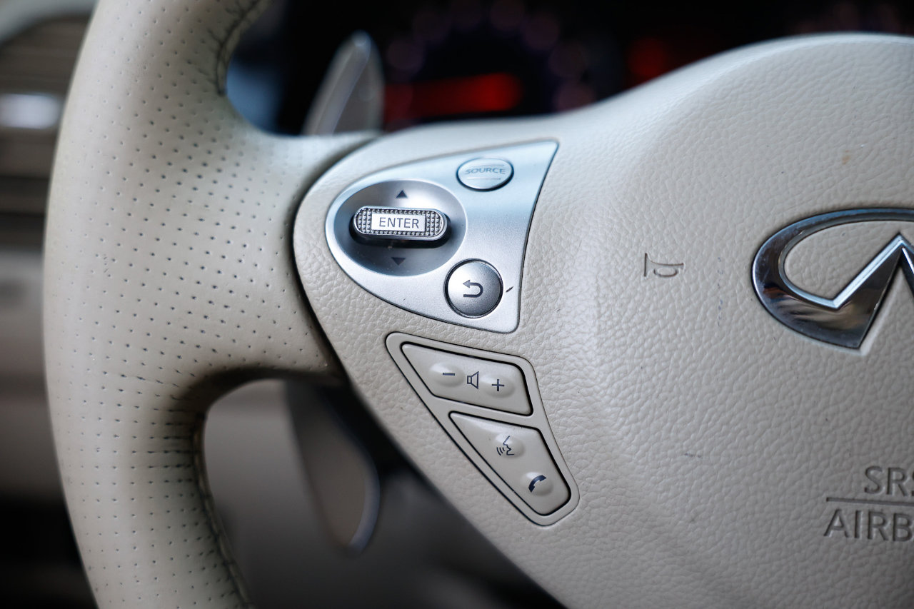 Used 2009 INFINITI FX35 AWD w/ Navigation Pkg image 25