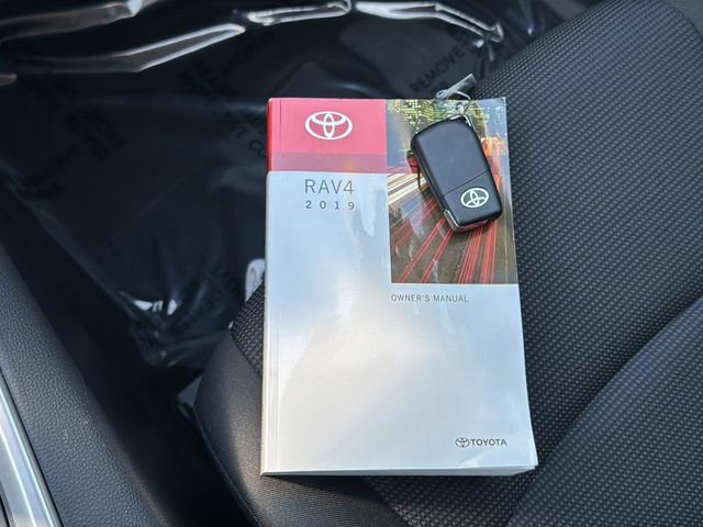 Used 2019 Toyota RAV4 LE w/ Carpet Mat Package FWD image 25
