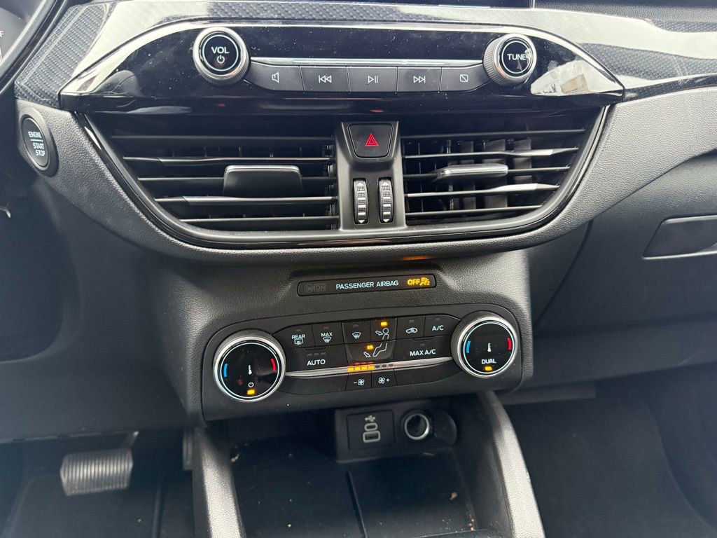 Used 2025 Ford Escape ST-Line image 14