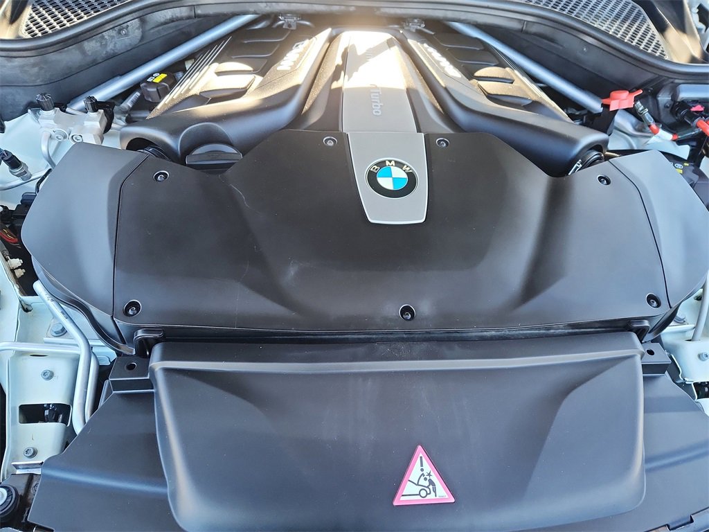Used 2016 BMW X5 xDrive50i w/ Executive Package image 17