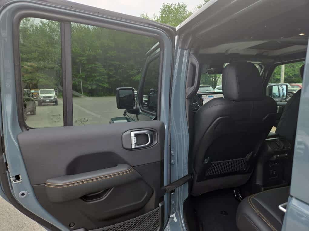 New 2026 Jeep Wrangler Unlimited Sahara AWD/4WD image 21