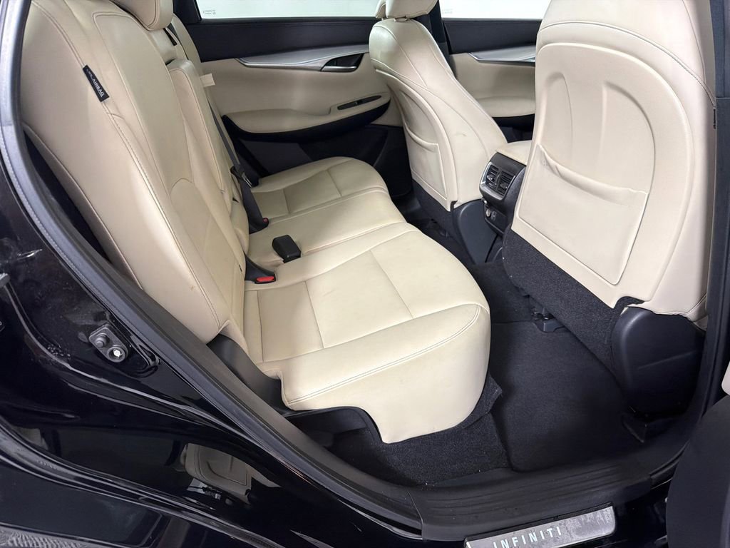 Used 2021 INFINITI QX50 Essential image 17