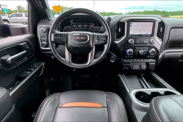 Used 2022 GMC Sierra 2500 AT4 w/ AT4 Preferred Package AWD/4WD image 9