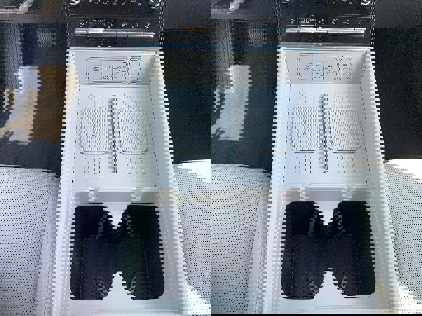 Used 2024 Hyundai Santa Fe Limited image 20