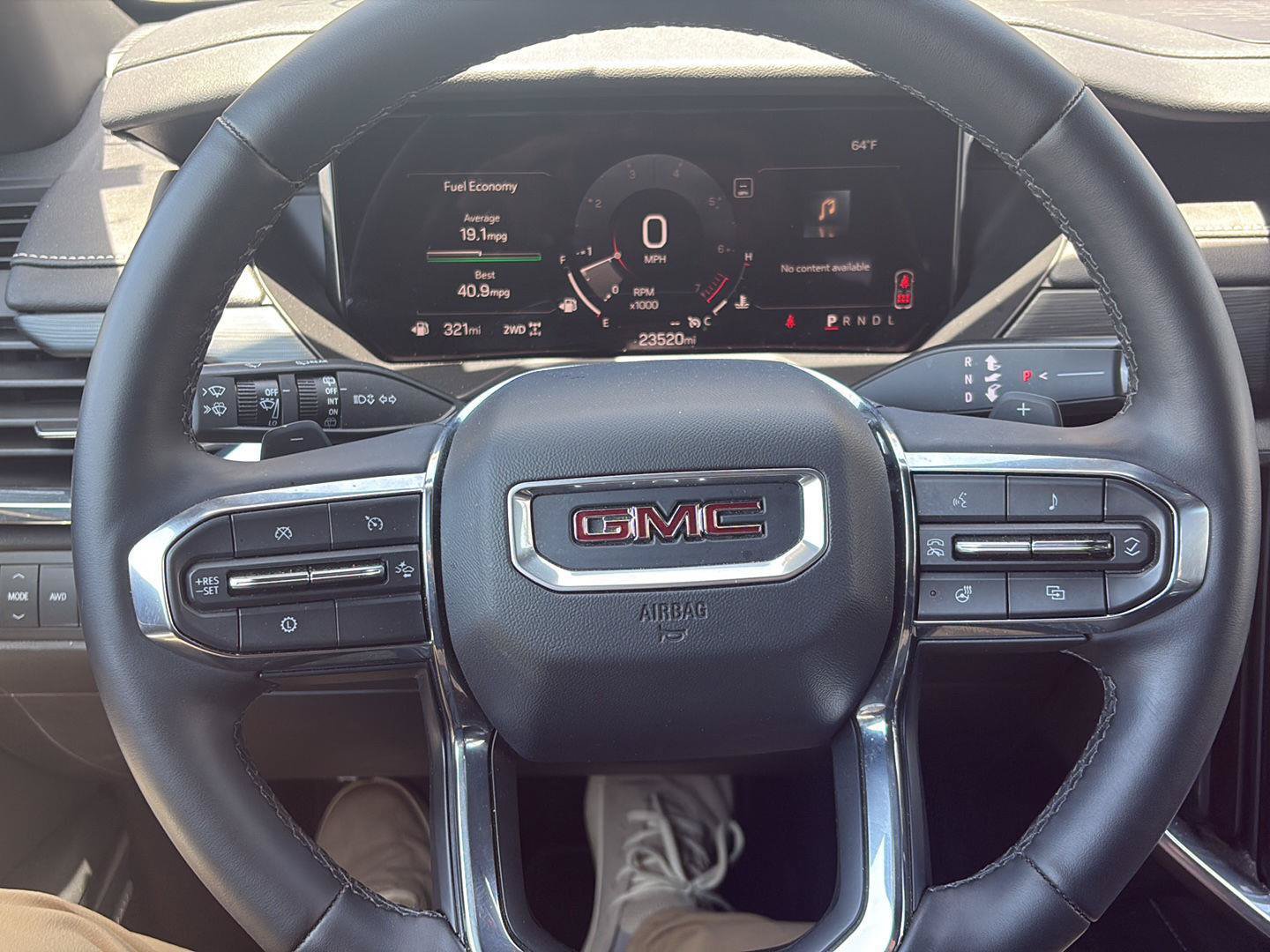 Used 2025 GMC Acadia Elevation AWD/4WD image 12