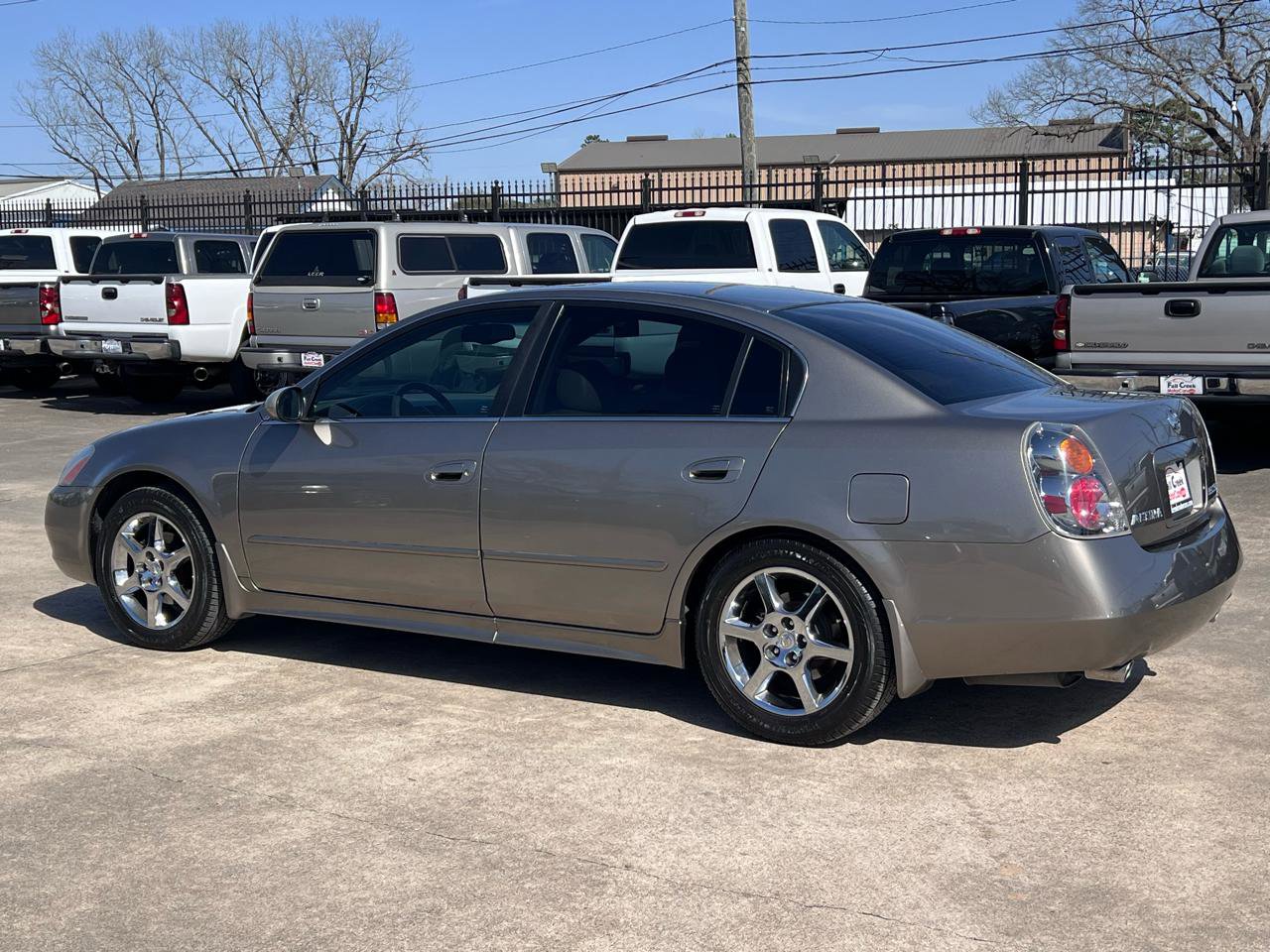 Used 2003 Nissan Altima 3.5 SE FWD image 63
