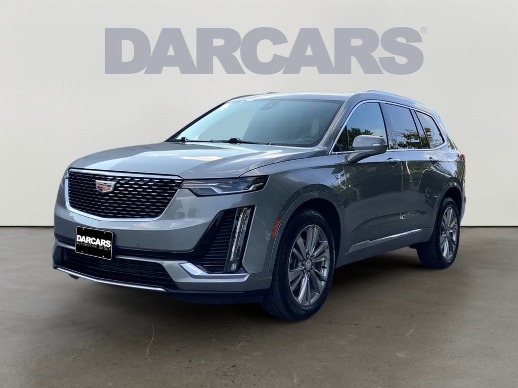Used 2023 Cadillac XT6 Premium Luxury image 3