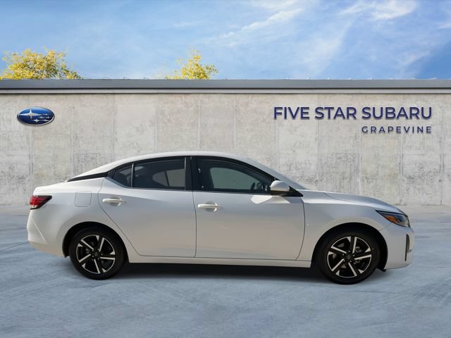 Used 2025 Nissan Sentra SV FWD image 9
