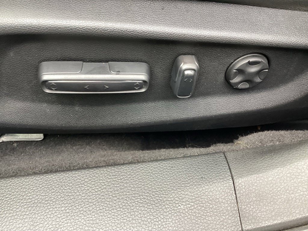 Used 2018 Honda Accord Sport image 12