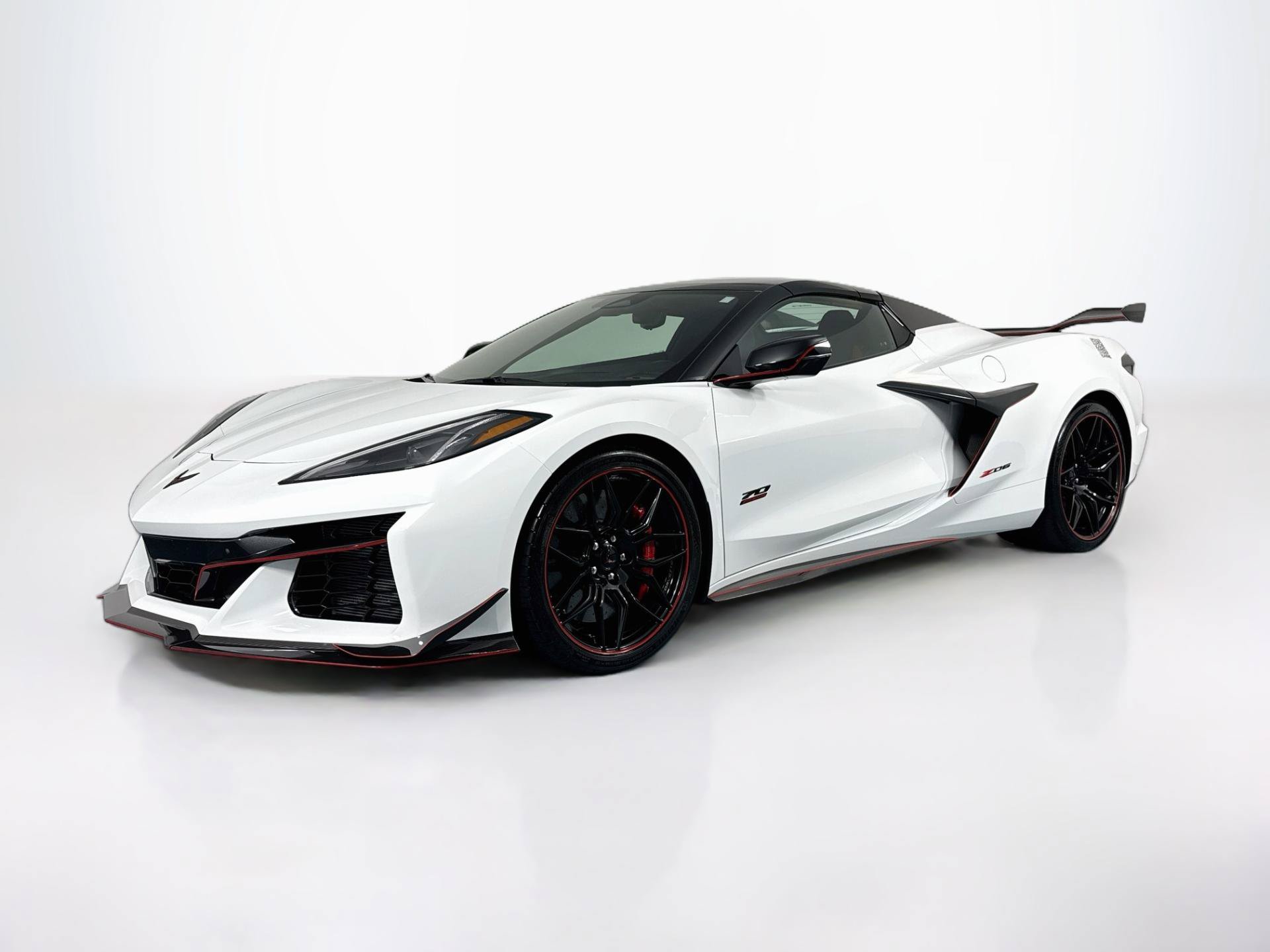 Used 2025 Chevrolet Corvette Z06 w/ Z07 Performance Package RWD image 72