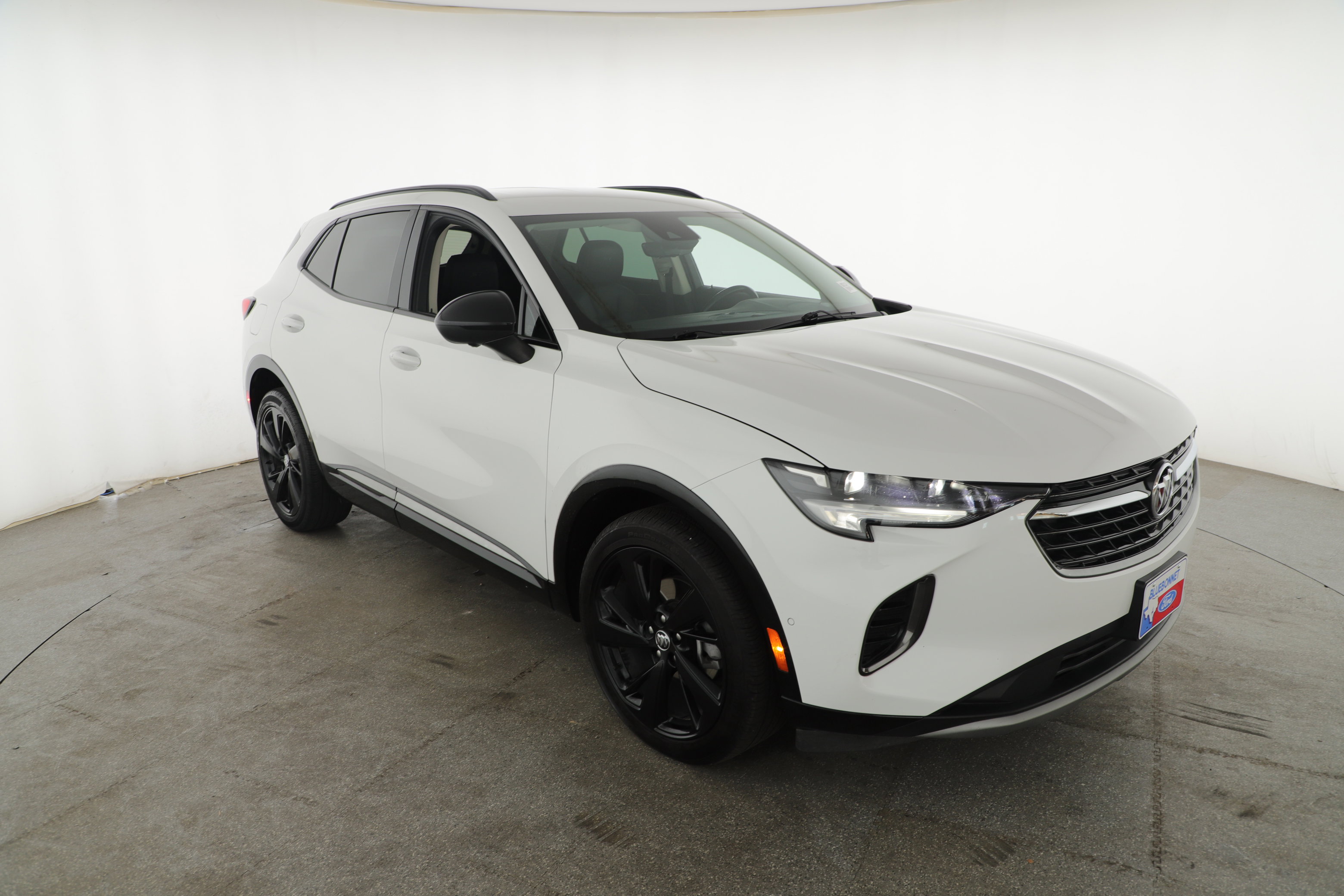 Used 2022 Buick Envision Essence w/ Technology Package II image 4