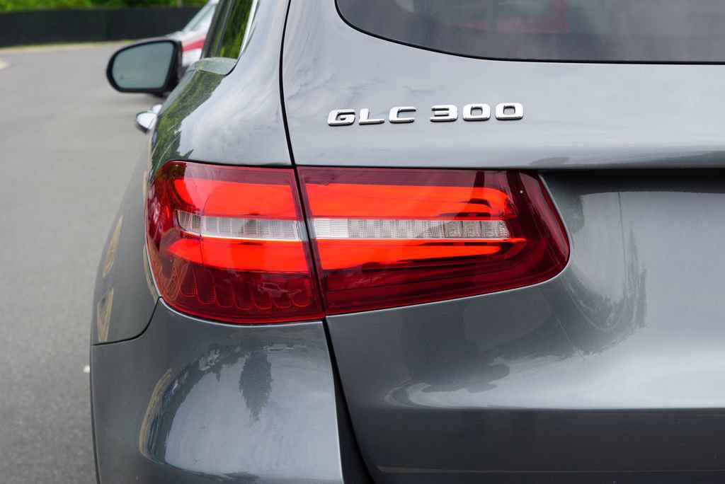 Used 2017 Mercedes-Benz GLC 300 4MATIC image 14