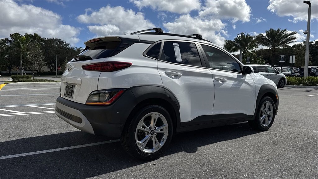 Used 2022 Hyundai Kona SEL image 25