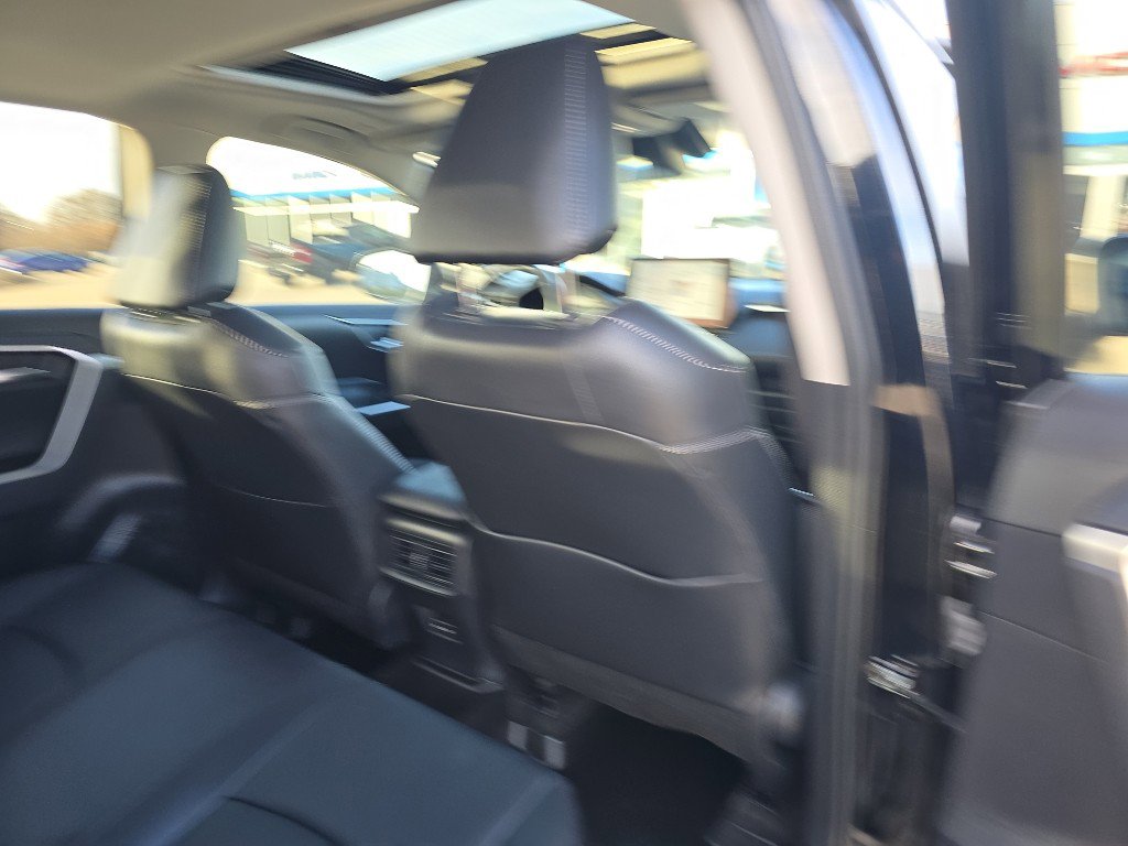 Used 2023 Toyota RAV4 XLE Premium image 16
