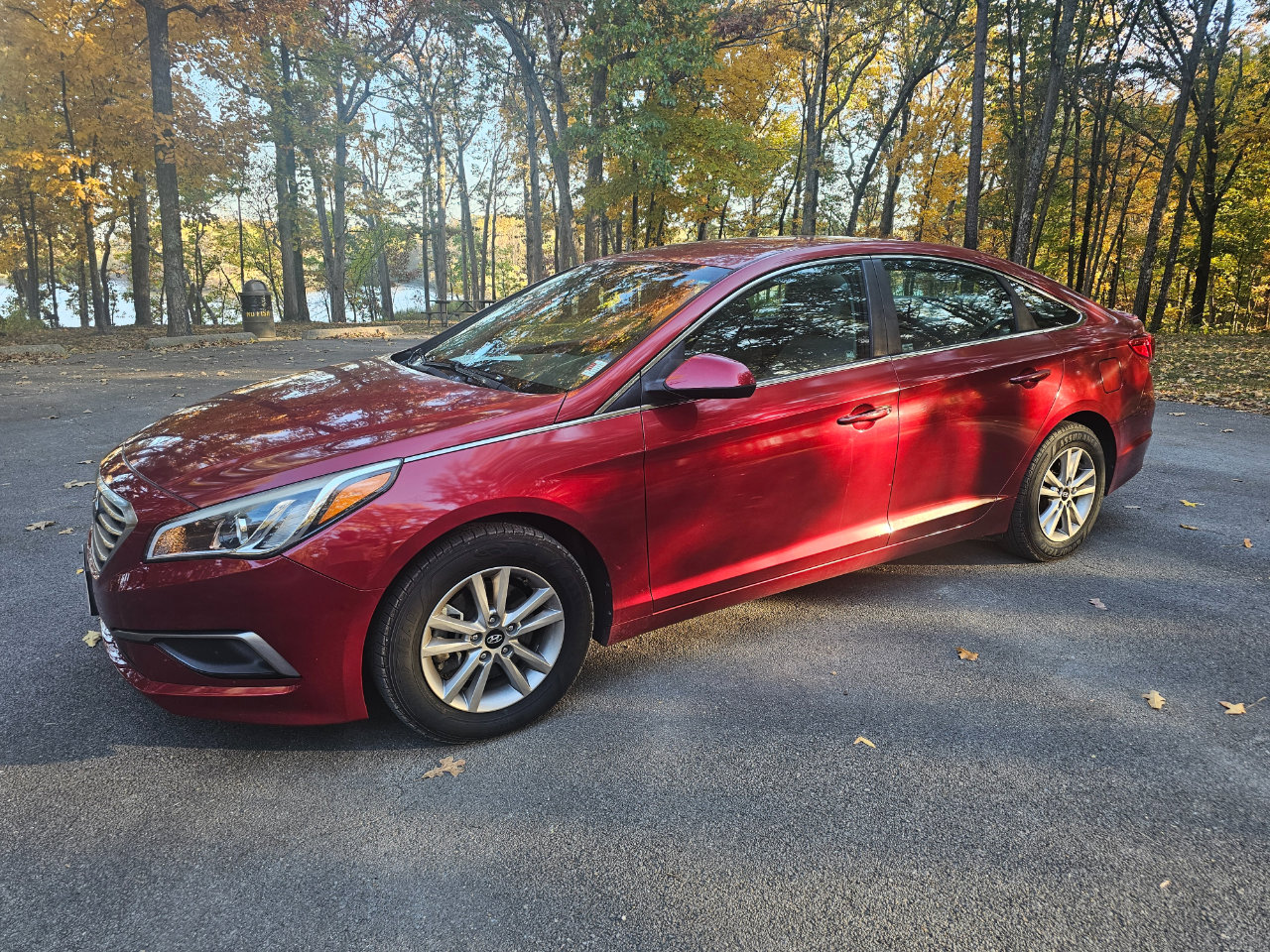 Used 2016 Hyundai Sonata SE image 4