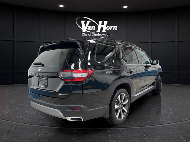 Used 2023 Honda Pilot Touring image 7