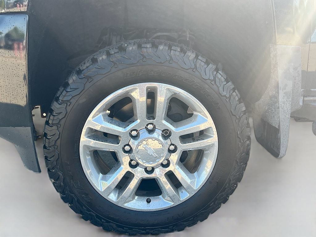 Used 2019 Chevrolet Silverado 2500 High Country w/ Duramax Plus Package AWD/4WD image 30