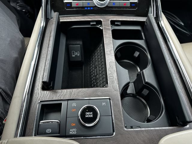 Certified 2024 Lincoln Navigator Reserve w/ Monochromatic Package AWD/4WD image 24