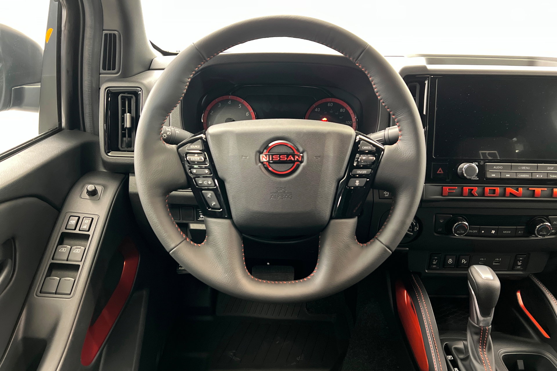 New 2026 Nissan Frontier PRO-4X w/ Pro-4x Convenience Package image 12