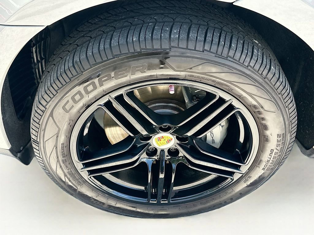 Used 2021 Porsche Macan S AWD/4WD image 35