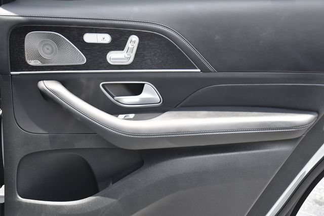 Used 2025 Mercedes-Benz GLS 63 AMG 4MATIC image 29