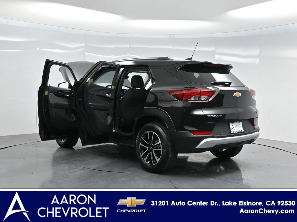 New 2026 Chevrolet TrailBlazer LT w/ Convenience Package FWD image 53