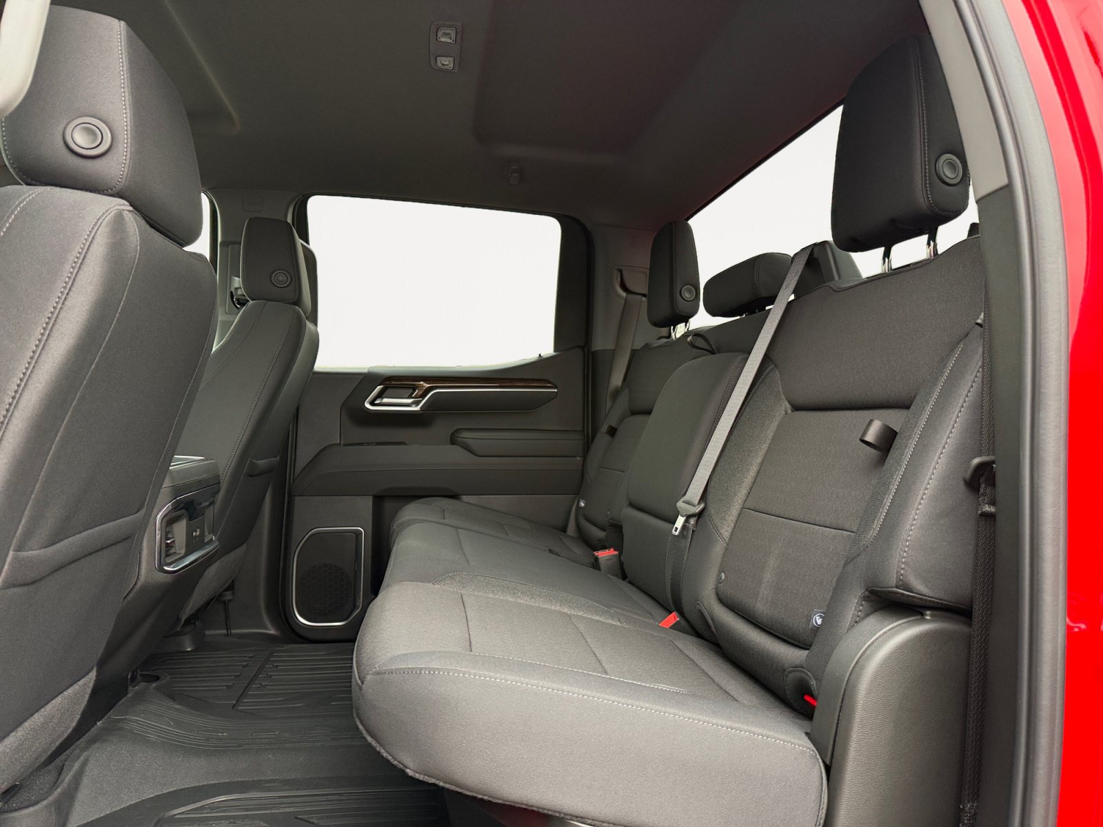 New 2026 GMC Sierra 1500 Elevation w/ LPO, Elevation Black Package AWD/4WD image 13