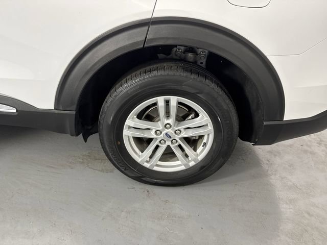 Used 2022 Ford Explorer XLT AWD/4WD image 5