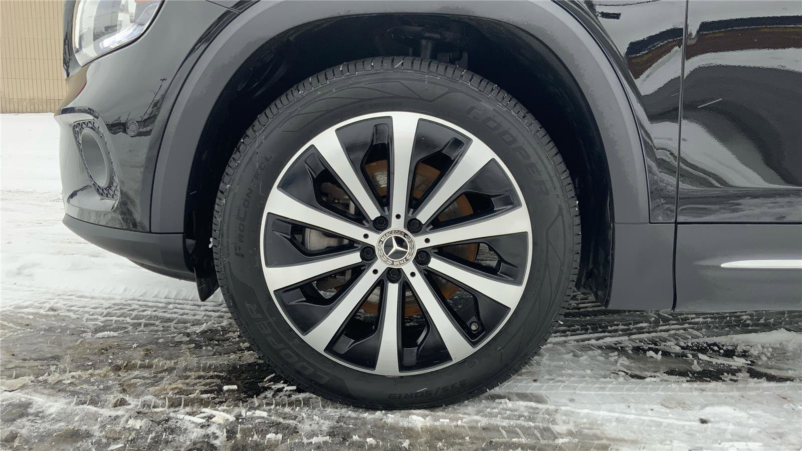 Used 2020 Mercedes-Benz GLB 250 4MATIC image 25