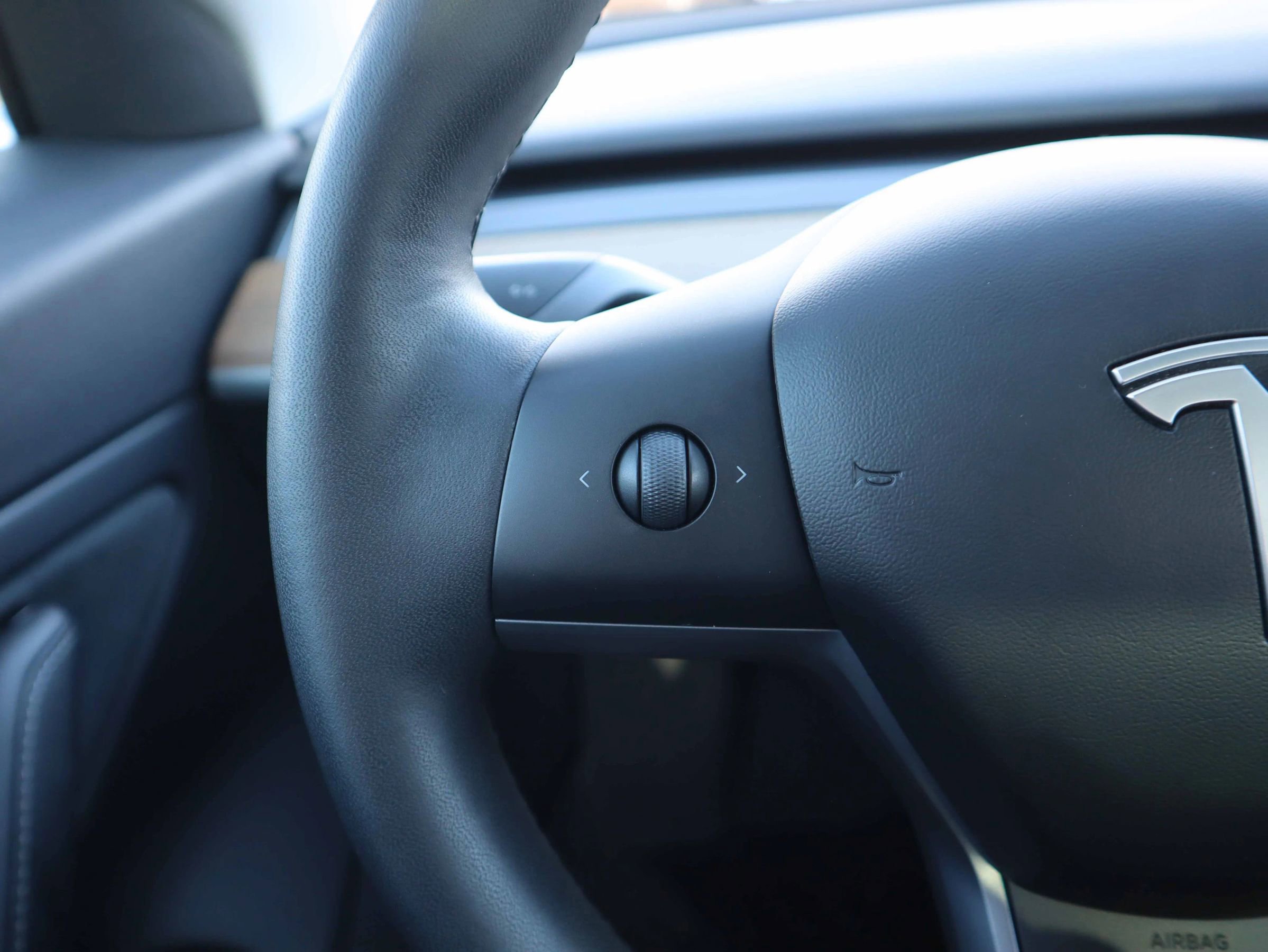 Used 2019 Tesla Model 3 Long Range image 15