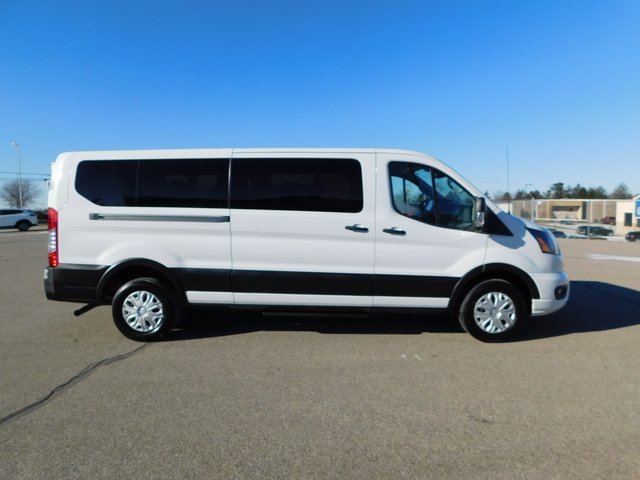 Used 2023 Ford Transit 350 XLT image 2