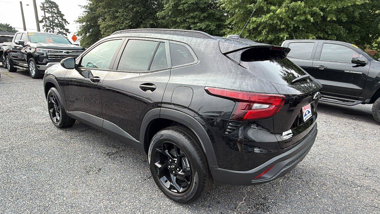 New 2026 Chevrolet Trax LT w/ Driver Confidence Package FWD image 10