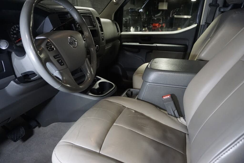 Used 2019 Nissan NV 3500 SL RWD image 9