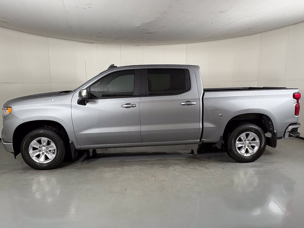 Used 2024 Chevrolet Silverado 1500 LT RWD image 6