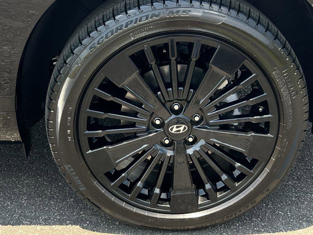 New 2025 Hyundai Santa Fe Calligraphy image 6