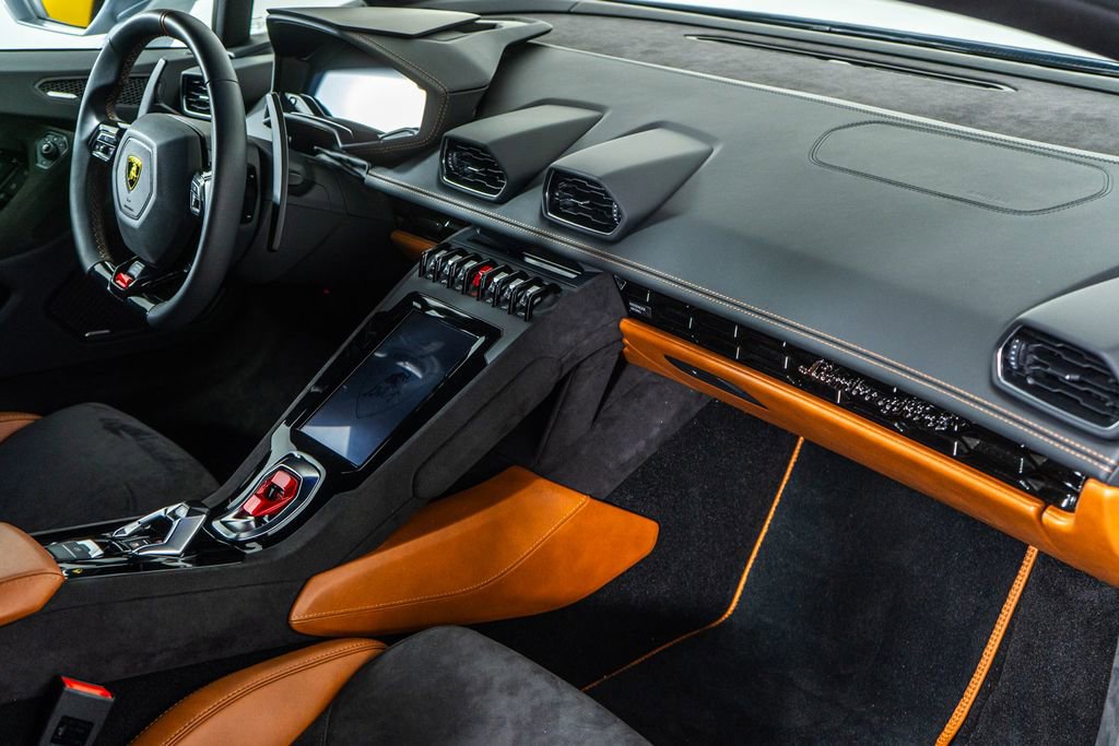 Used 2023 Lamborghini Huracan Tecnica image 33