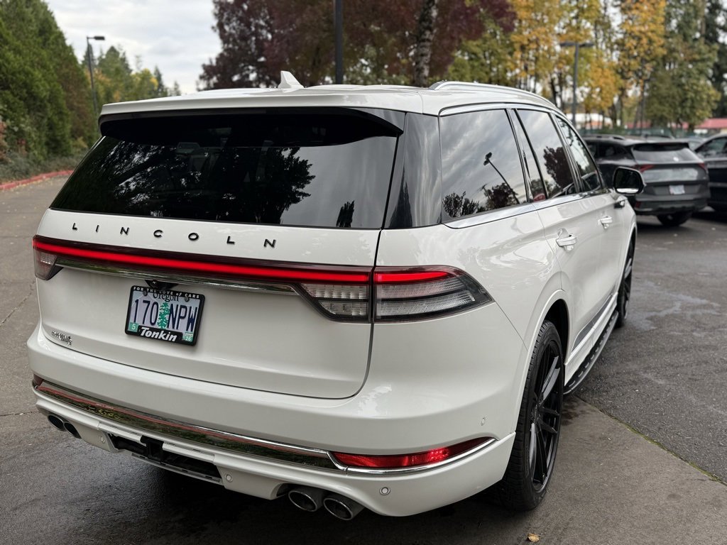 Used 2022 Lincoln Aviator Black Label w/ Dynamic Handling Package image 13