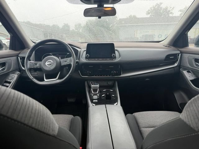 Used 2021 Nissan Rogue SV FWD image 8