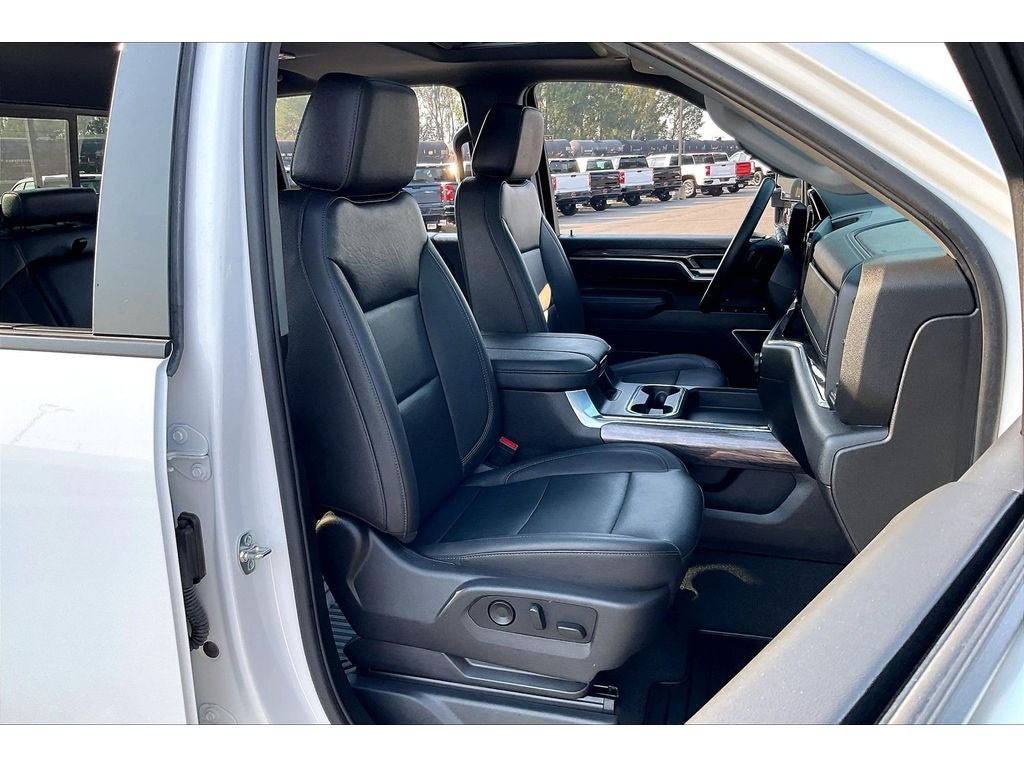 Used 2026 Chevrolet Silverado 3500 LTZ w/ Trail Boss Package AWD/4WD image 8