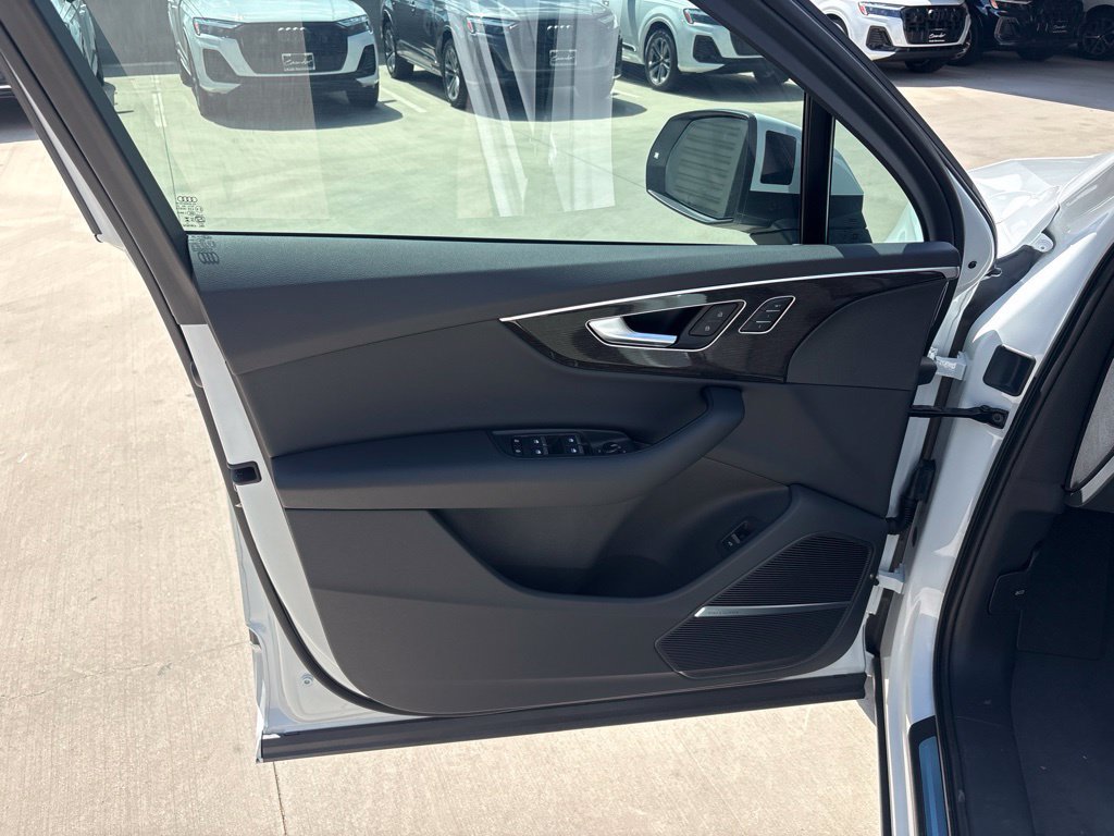 New 2026 Audi Q7 2.0T Premium AWD/4WD image 10