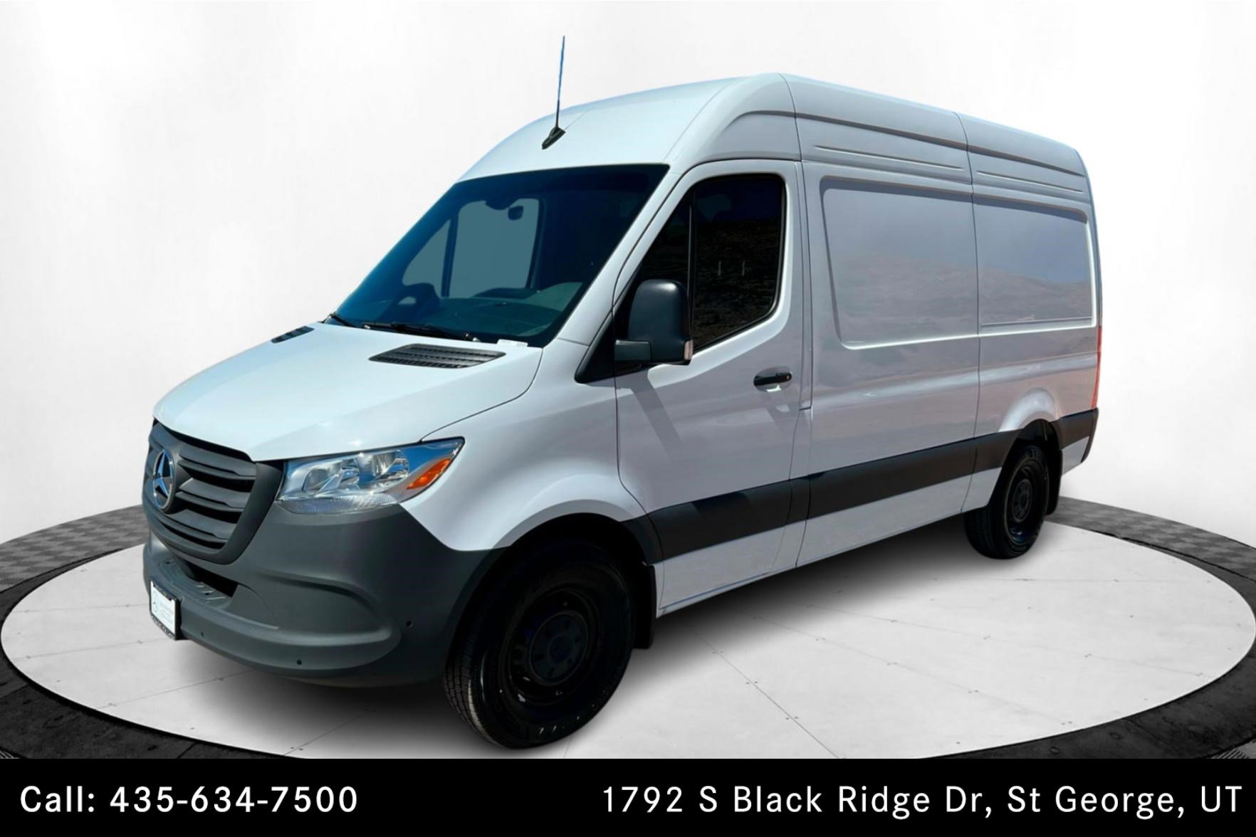 Used 2025 Mercedes-Benz Sprinter 2500 image 1